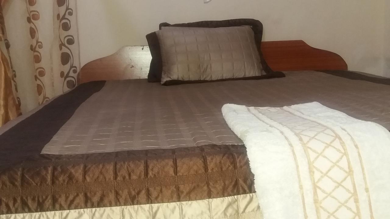 Хостел Kumunzi Backpackers Лусака Экстерьер фото
